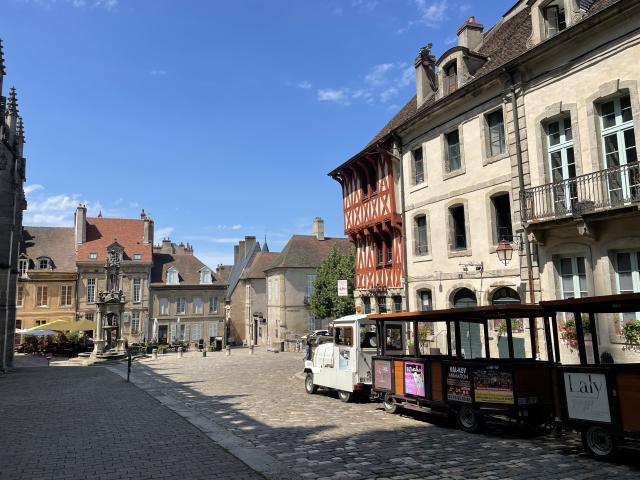 Le Petit Train d'Autun, Autun Morvan Tourisme