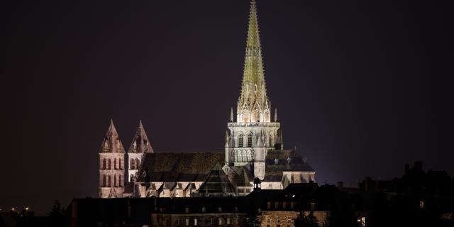 Kathedrale Autun Night