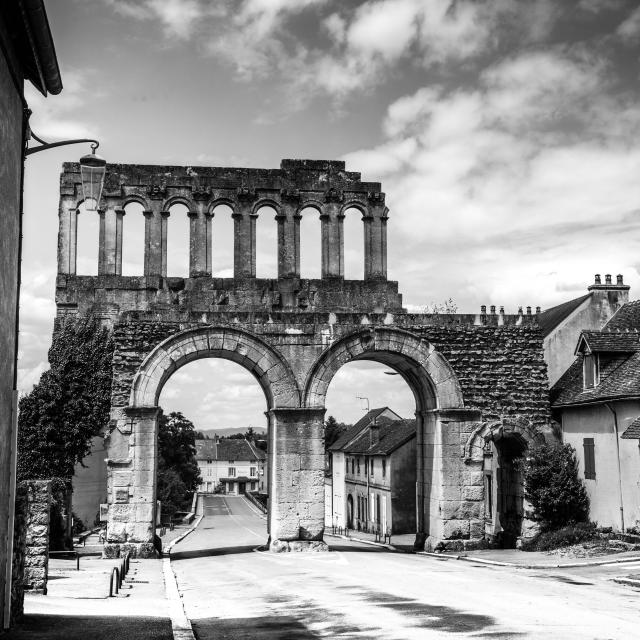 Porte d'Arroux à Autun