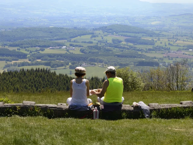 Au sommet du Mont Beuvray - Grand Autunois Morvan